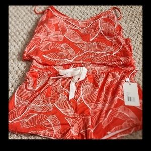 New w tags Leaf dreams Shorts and top